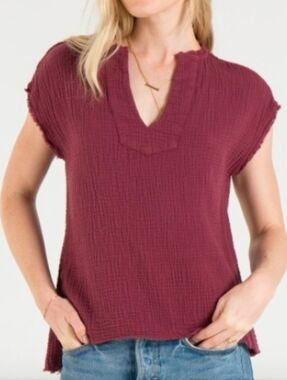 Bella Dahl cotton textured gauzy  cap sleeves top
